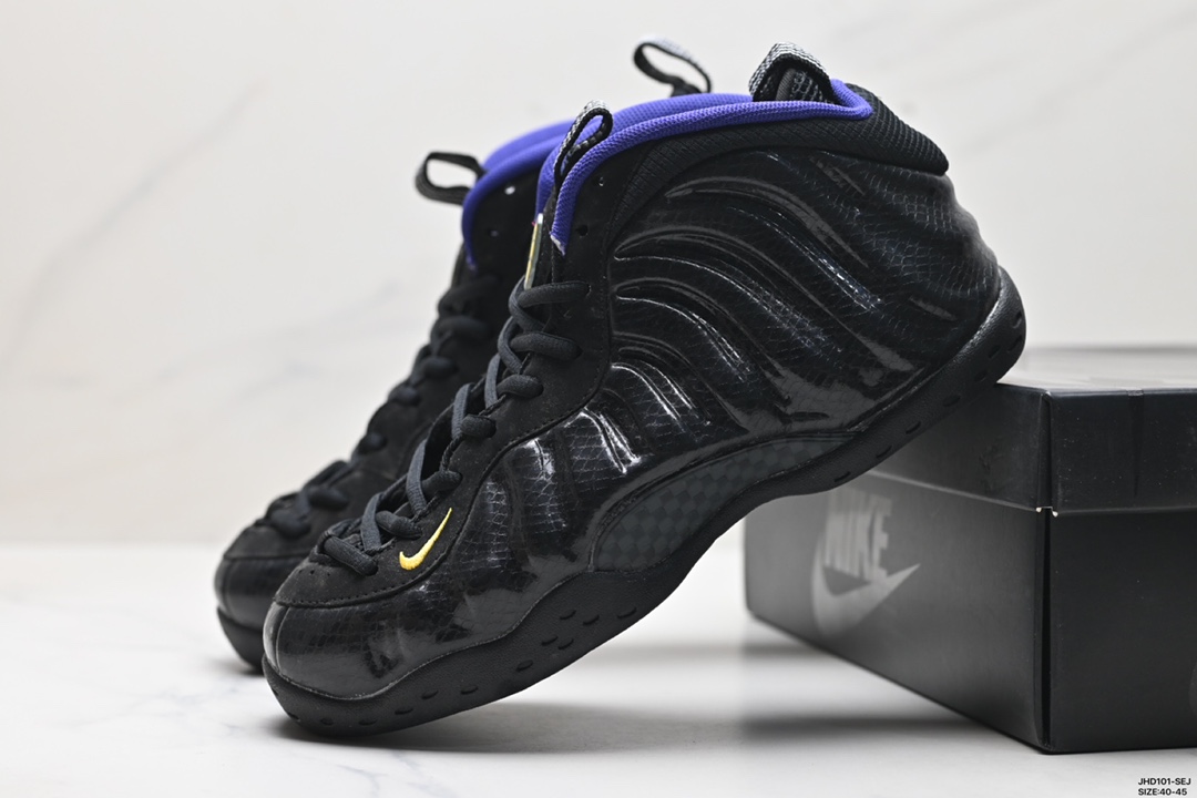 Nike Air Foamposite Shoes